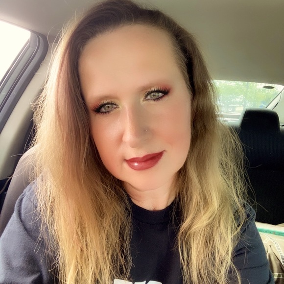 Meet your Posher, Dorie - Picture 1 of 1